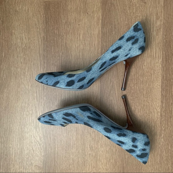 Dolce & Gabbana Leopard Print Pumps - Picture 12 of 12